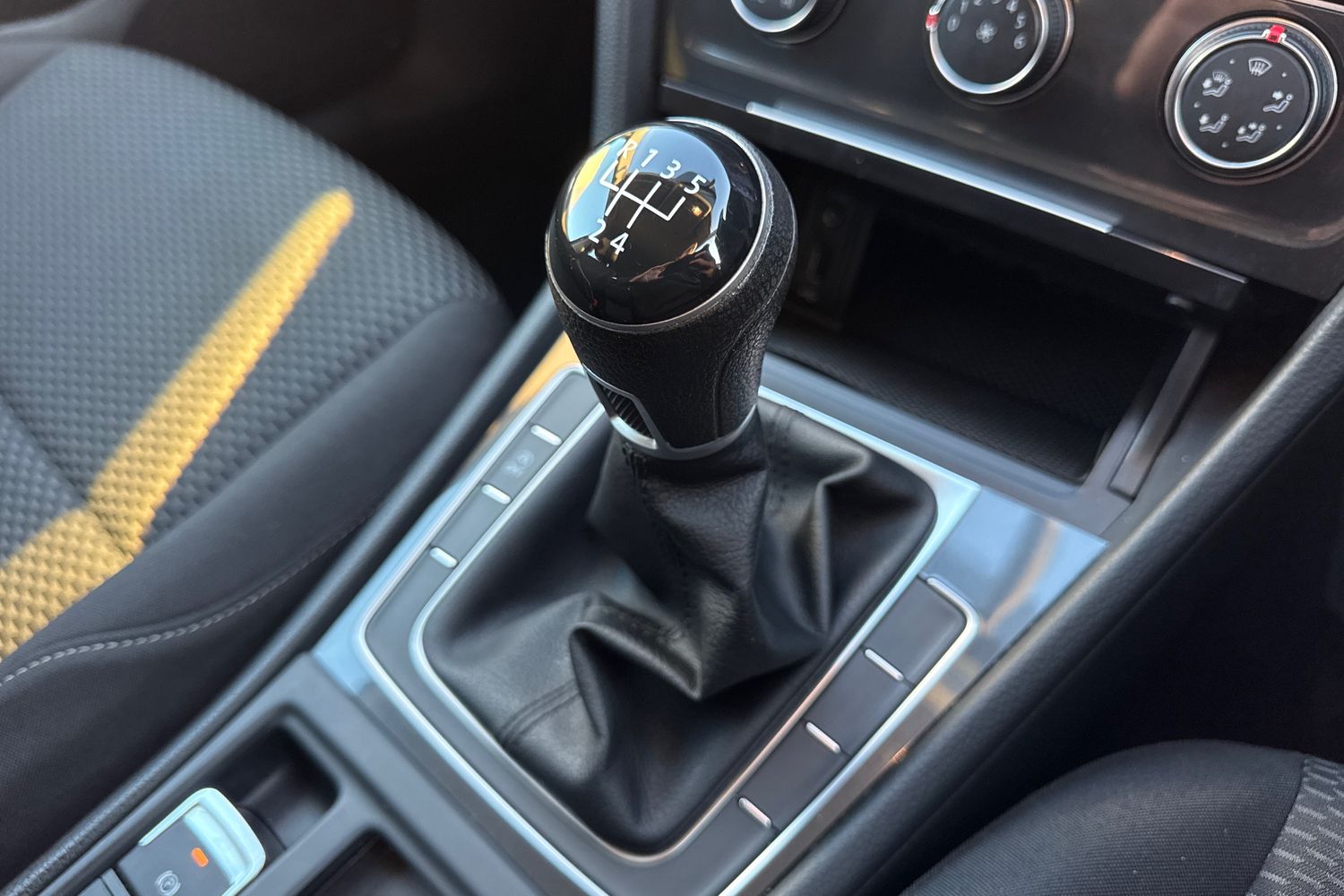 Used Volkswagen Golf 2017 for sale - 76968025: Photo 23