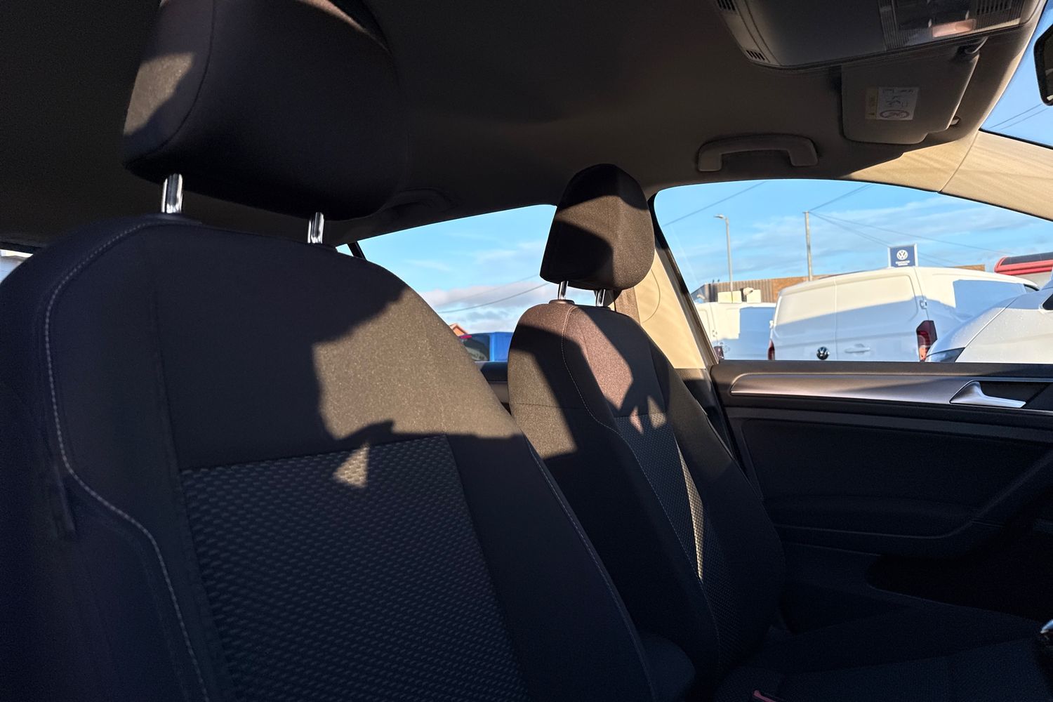 Used Volkswagen Golf 2017 for sale - 76968025: Photo 24