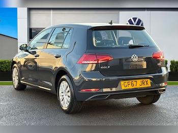 Used Volkswagen Golf 2017 for sale - 76968025: Photo