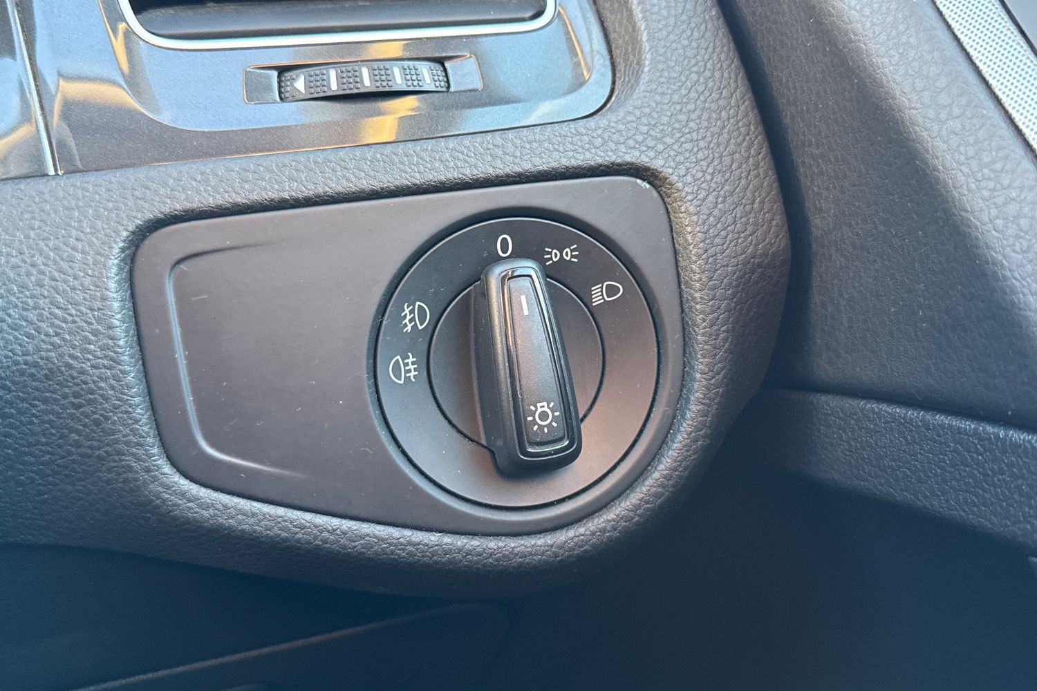 Used Volkswagen Golf 2017 for sale - 76968025: Photo 39