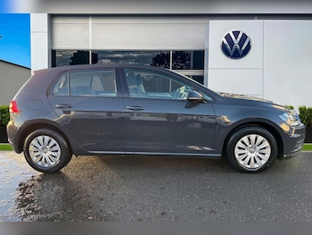 Used Volkswagen Golf 2017 for sale - 76968025: Photo