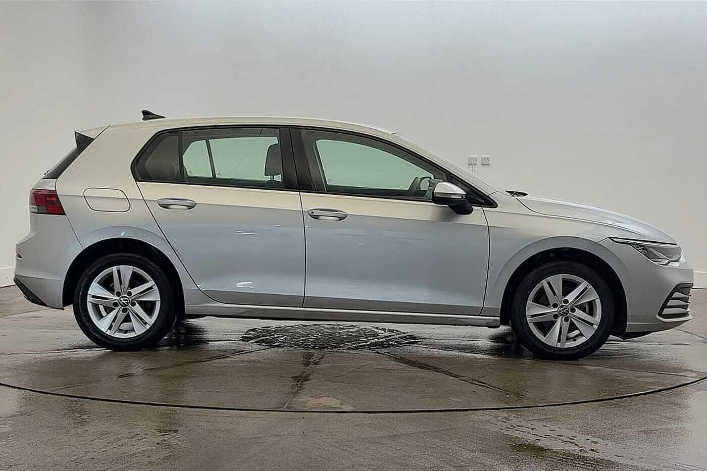 Used Volkswagen Golf 2024 for sale - 76836372: Photo 4