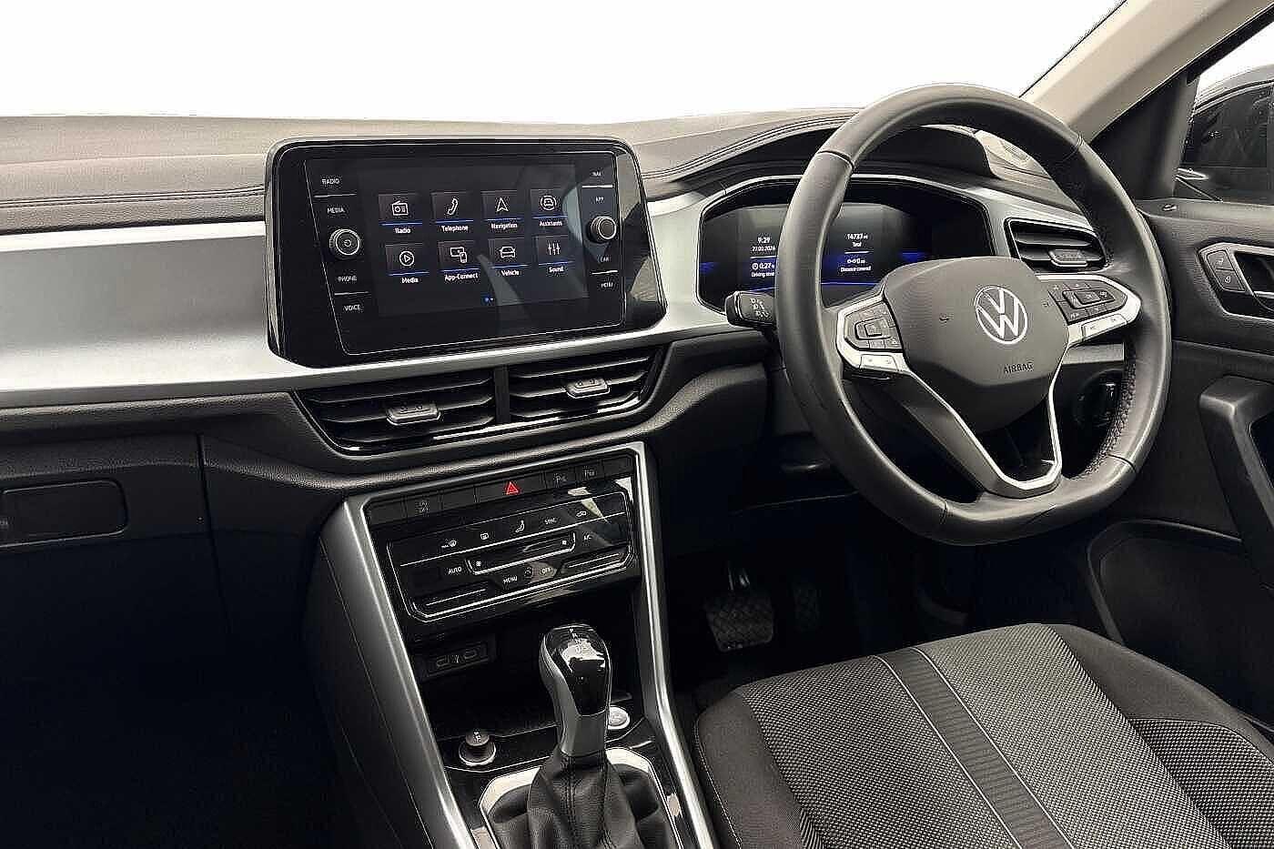 Used Volkswagen T-Roc 2025 for sale - 77747673: Photo 2