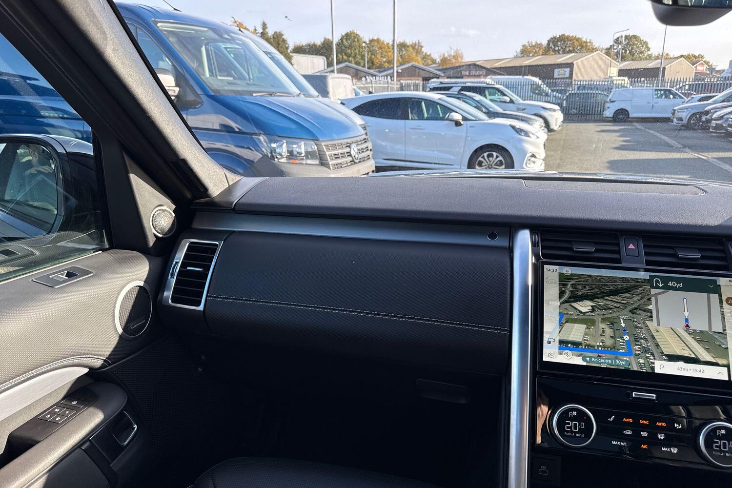 Used Land Rover Discovery 2021 for sale - 76750803: Photo 15