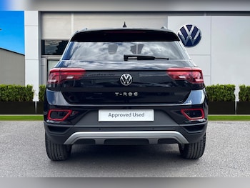 Used Volkswagen T-Roc 2025 for sale - 79537441: Photo