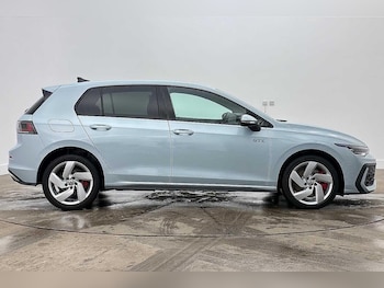 Used Volkswagen Golf 2025 for sale - 78993300: Photo