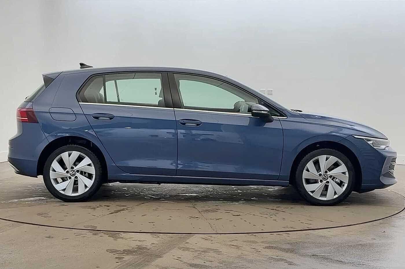 Used Volkswagen Golf 2025 for sale - 77152505: Photo 4
