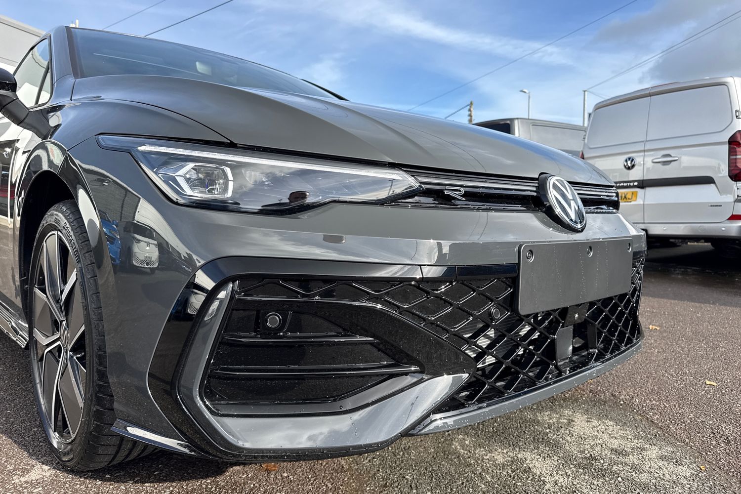 Used Volkswagen Golf 2025 for sale - 76405920: Photo 8