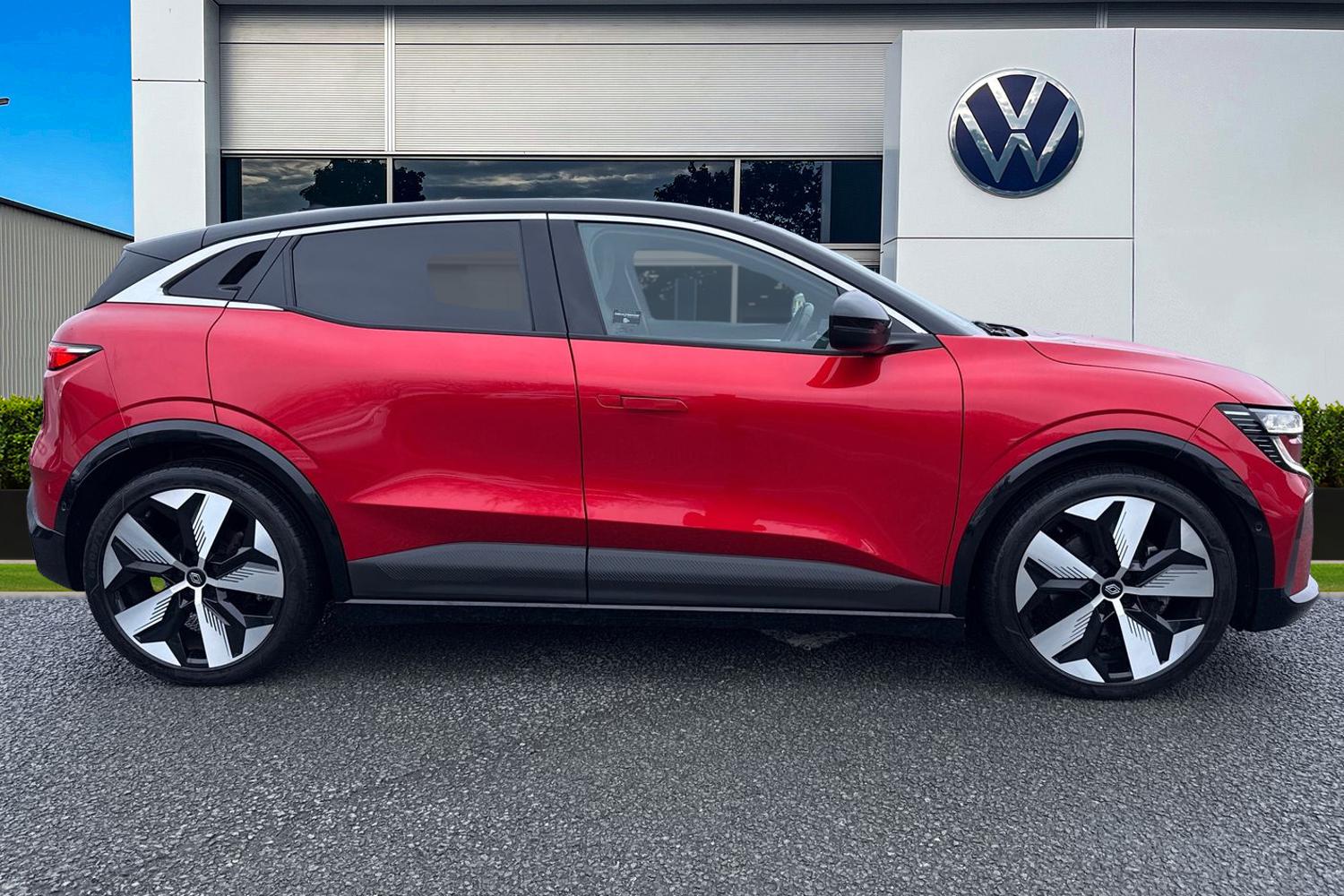 Used Renault Megane E Tech 2024 for sale - 77032399: Photo 3