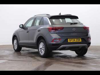 Used Volkswagen T-Roc 2024 for sale - 74982268: Photo
