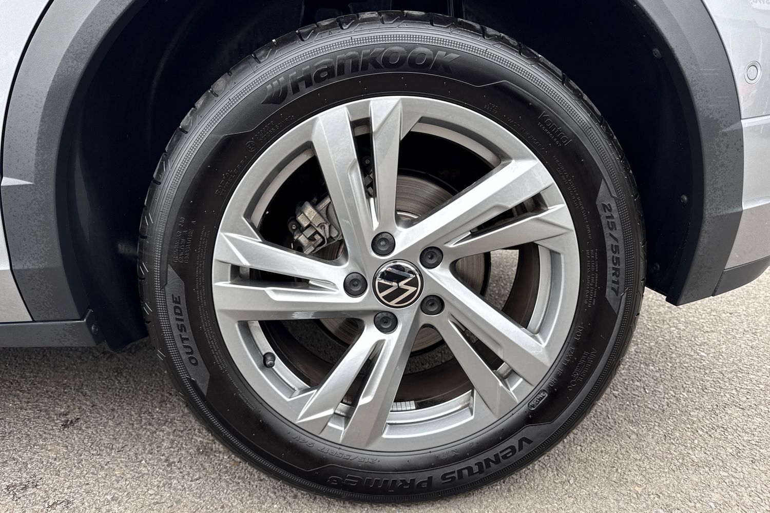 Used Volkswagen T-Roc 2024 for sale - 76836369: Photo 11