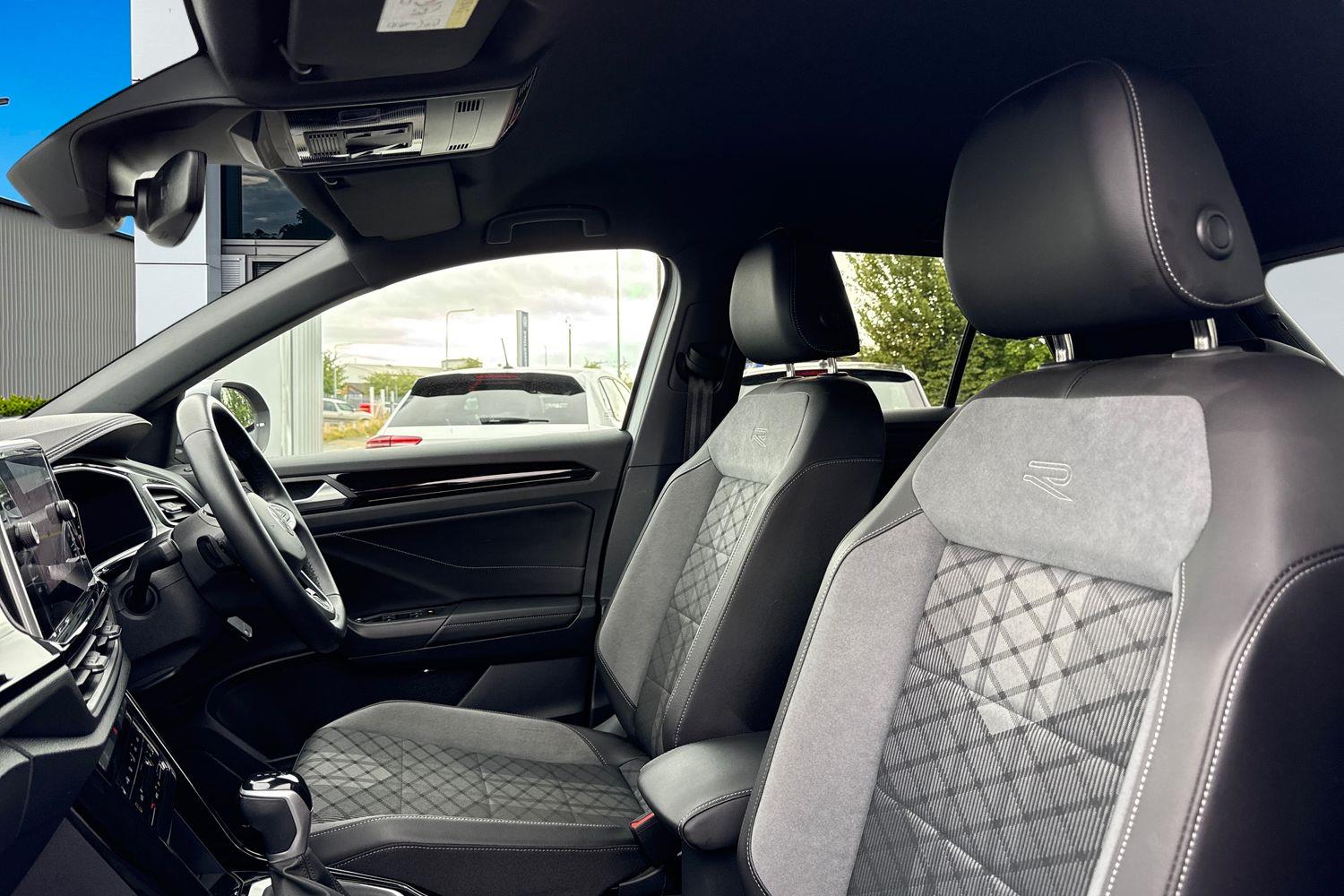 Used Volkswagen T-Roc 2024 for sale - 76836369: Photo 16