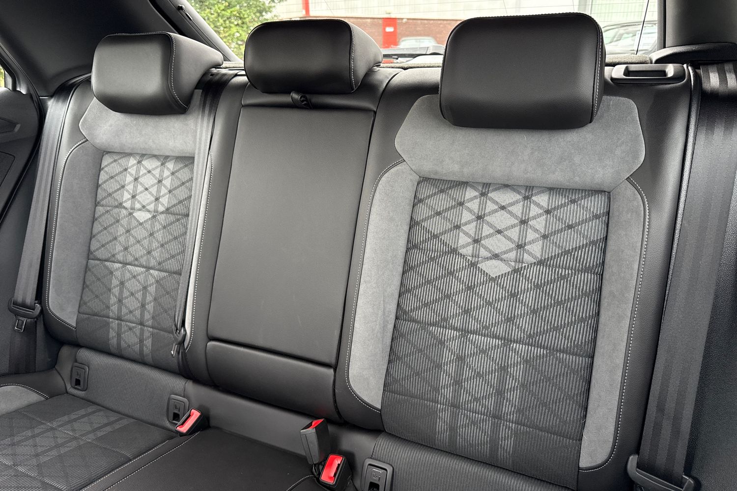 Used Volkswagen T-Roc 2024 for sale - 76836369: Photo 19