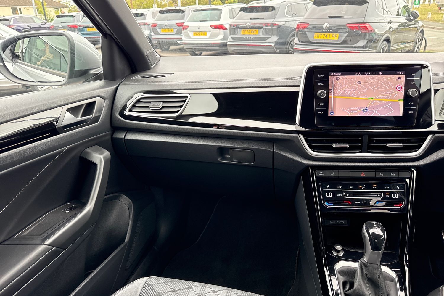 Used Volkswagen T-Roc 2024 for sale - 76836369: Photo 20