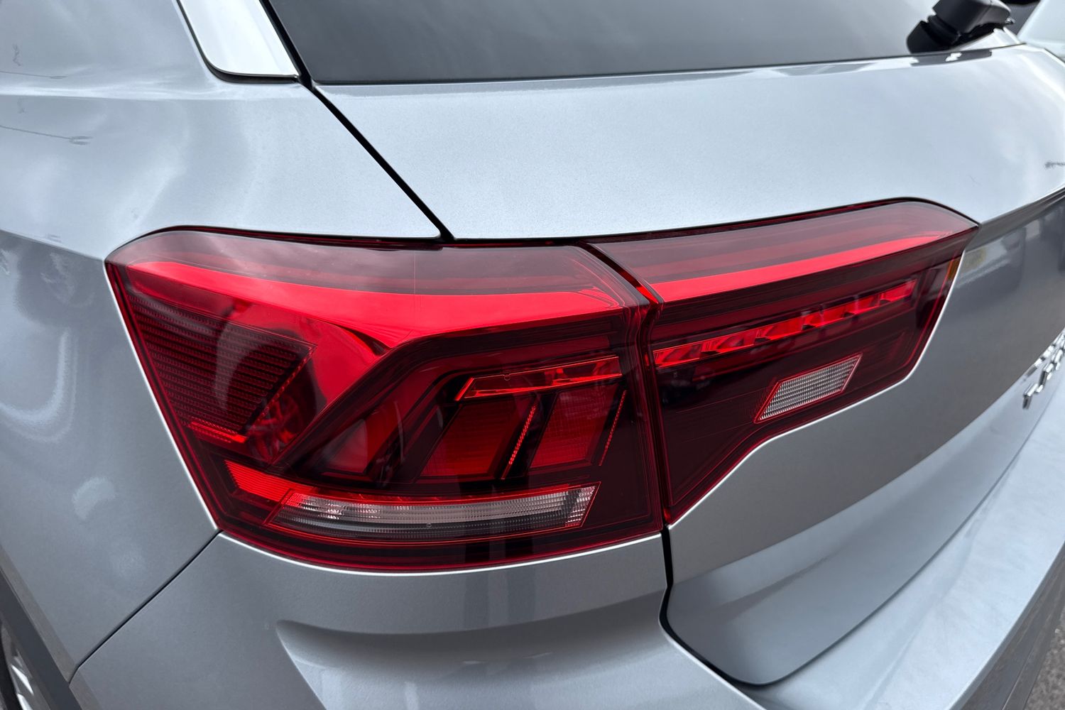 Used Volkswagen T-Roc 2024 for sale - 76836369: Photo 25