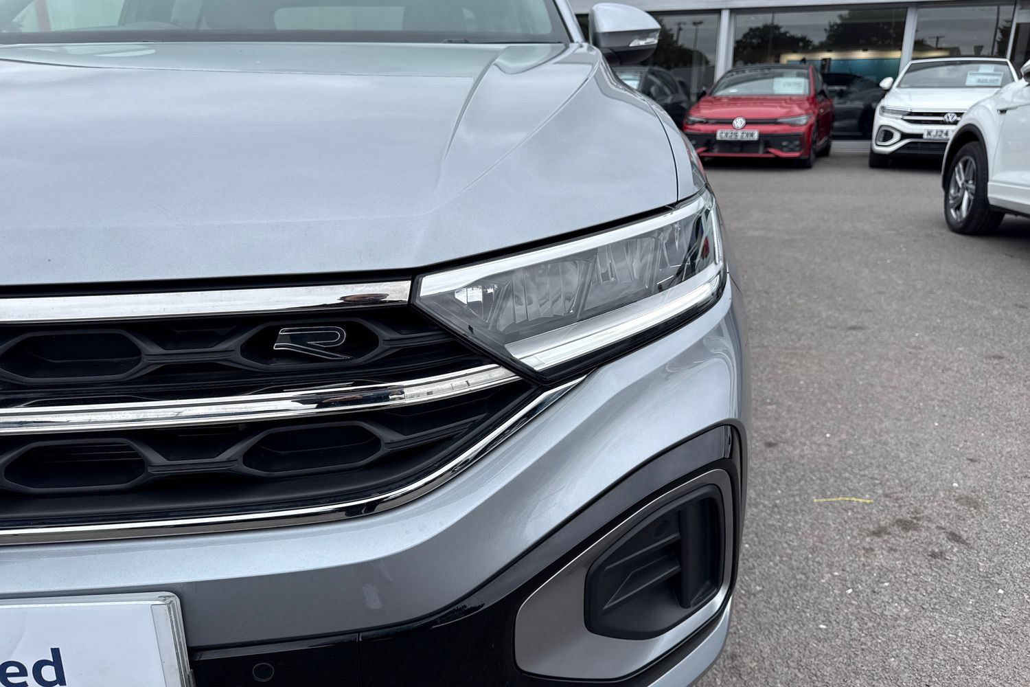 Used Volkswagen T-Roc 2024 for sale - 76836369: Photo 31