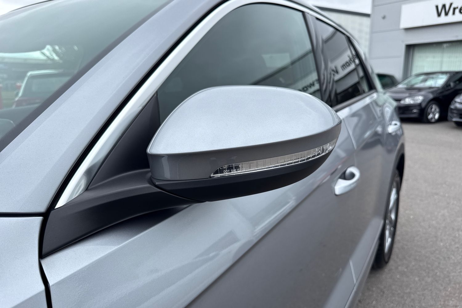 Used Volkswagen T-Roc 2024 for sale - 76836369: Photo 32