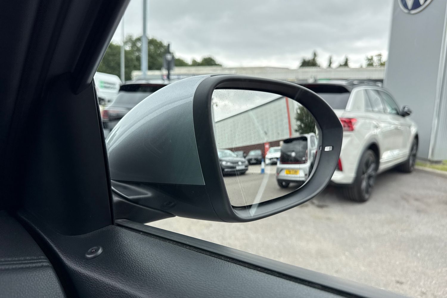 Used Volkswagen T-Roc 2024 for sale - 76836369: Photo 38