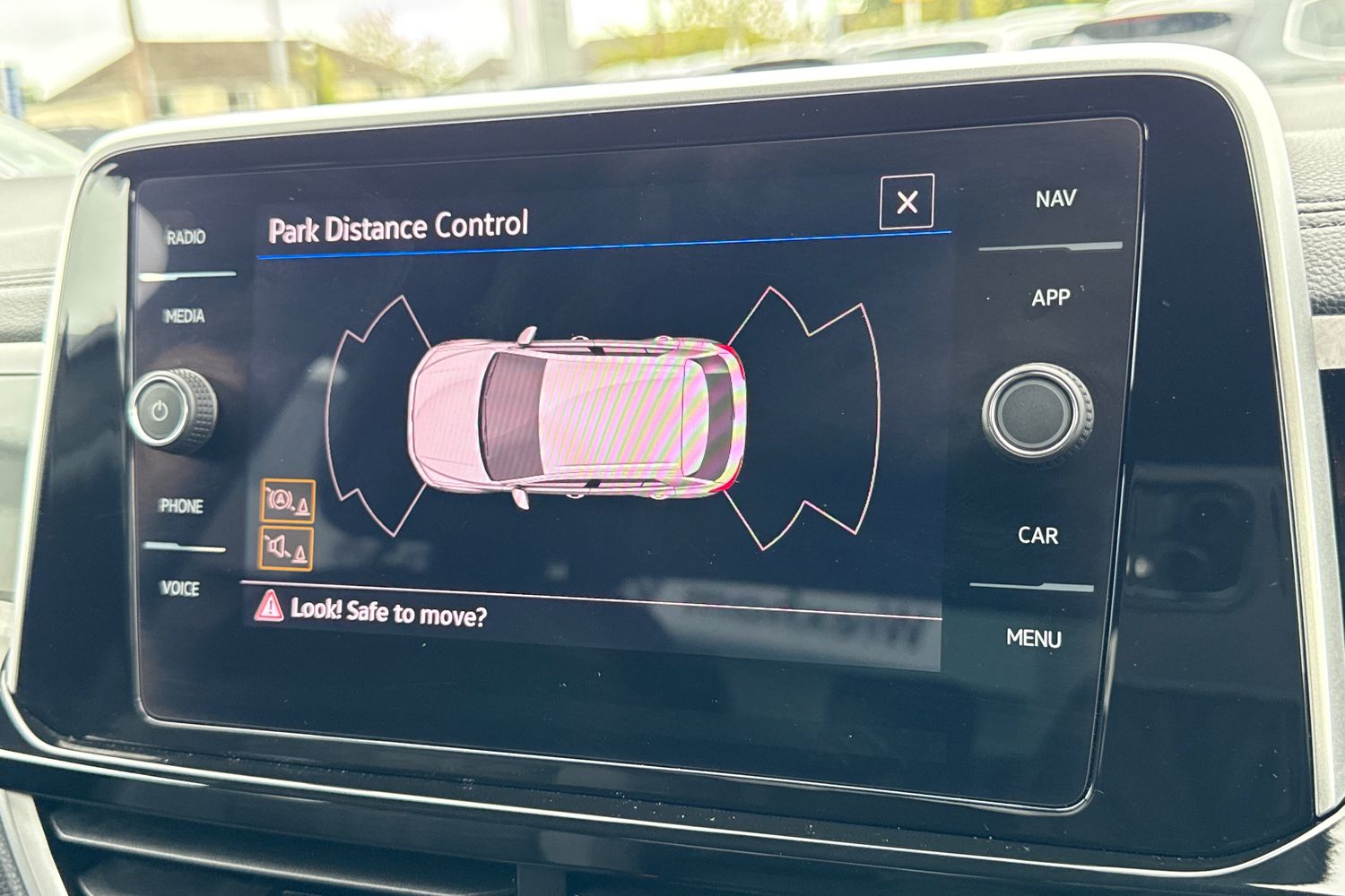 Used Volkswagen T-Roc 2024 for sale - 76836369: Photo 47