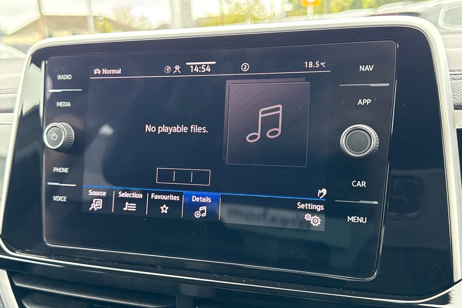 Used Volkswagen T-Roc 2024 for sale - 76836369: Photo 49