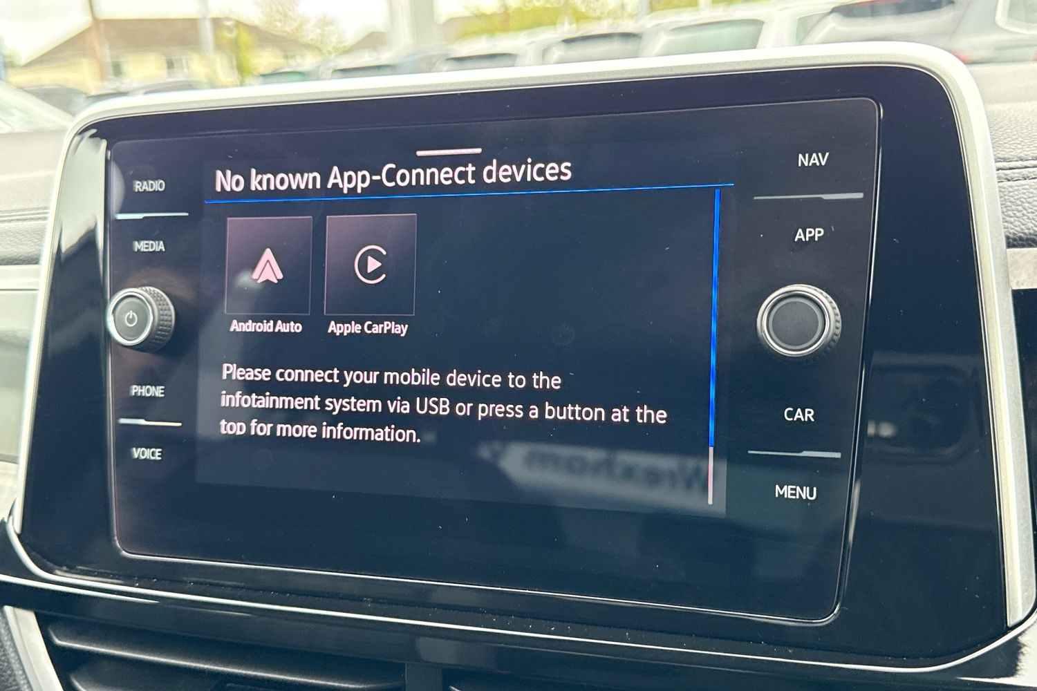 Used Volkswagen T-Roc 2024 for sale - 76836369: Photo 51