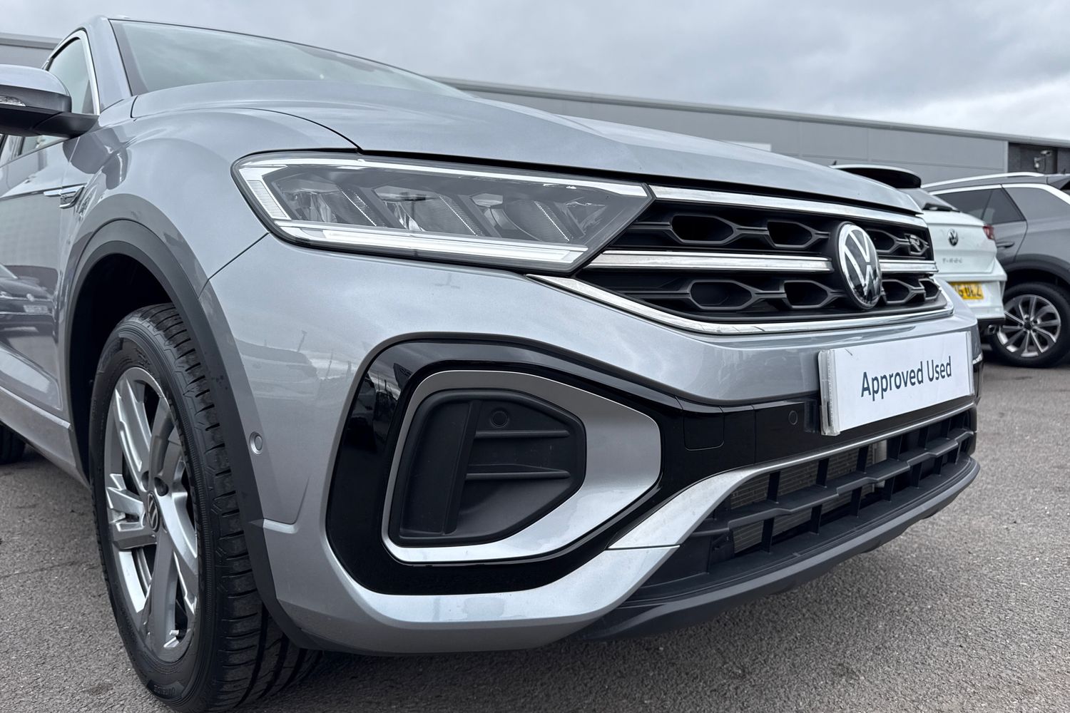 Used Volkswagen T-Roc 2024 for sale - 76836369: Photo 9