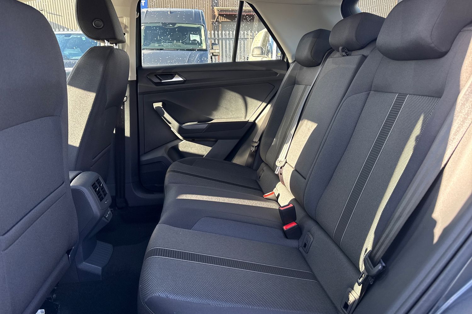 Used Volkswagen T-Roc 2025 for sale - 76346549: Photo 32