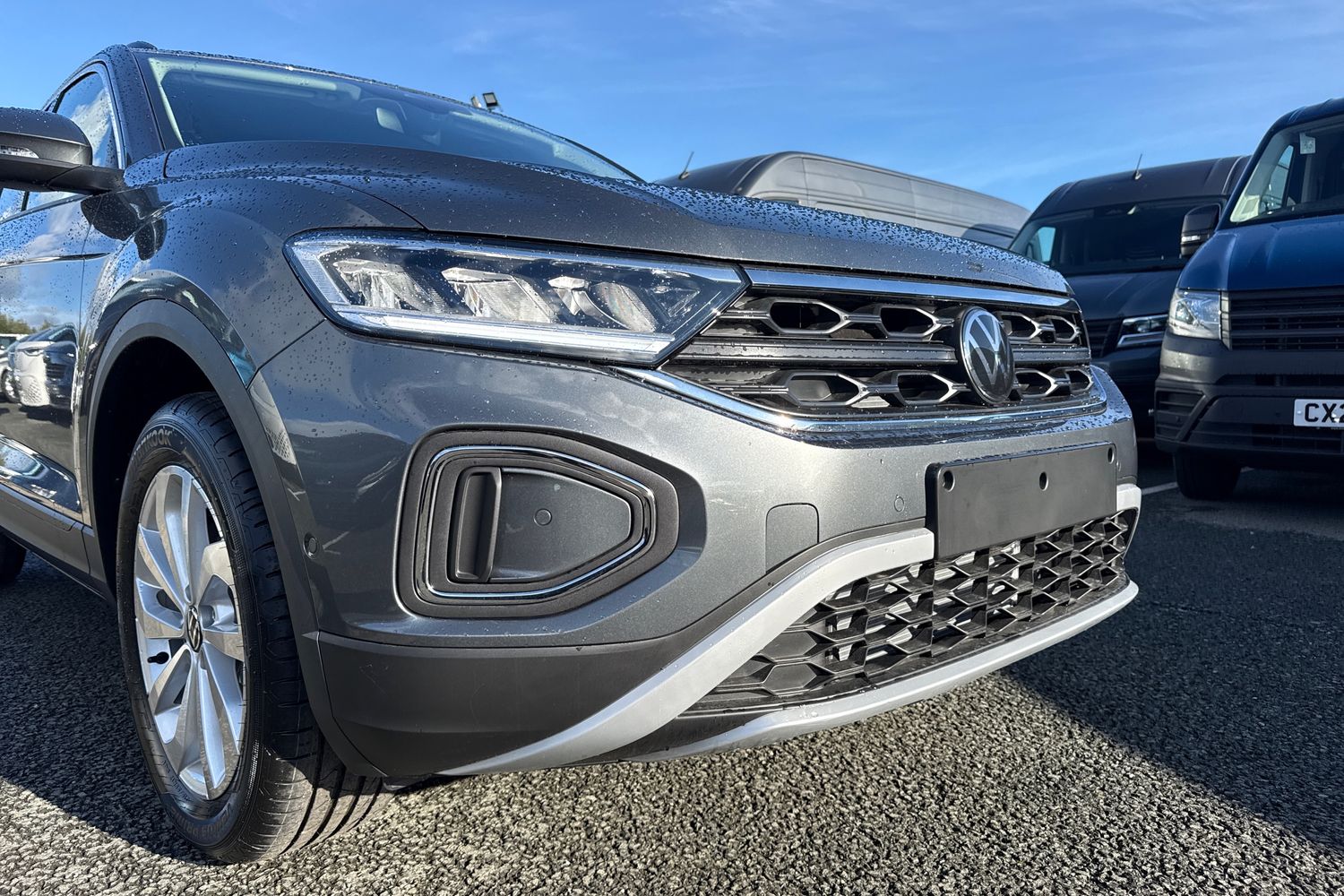 Used Volkswagen T-Roc 2025 for sale - 76346549: Photo 8