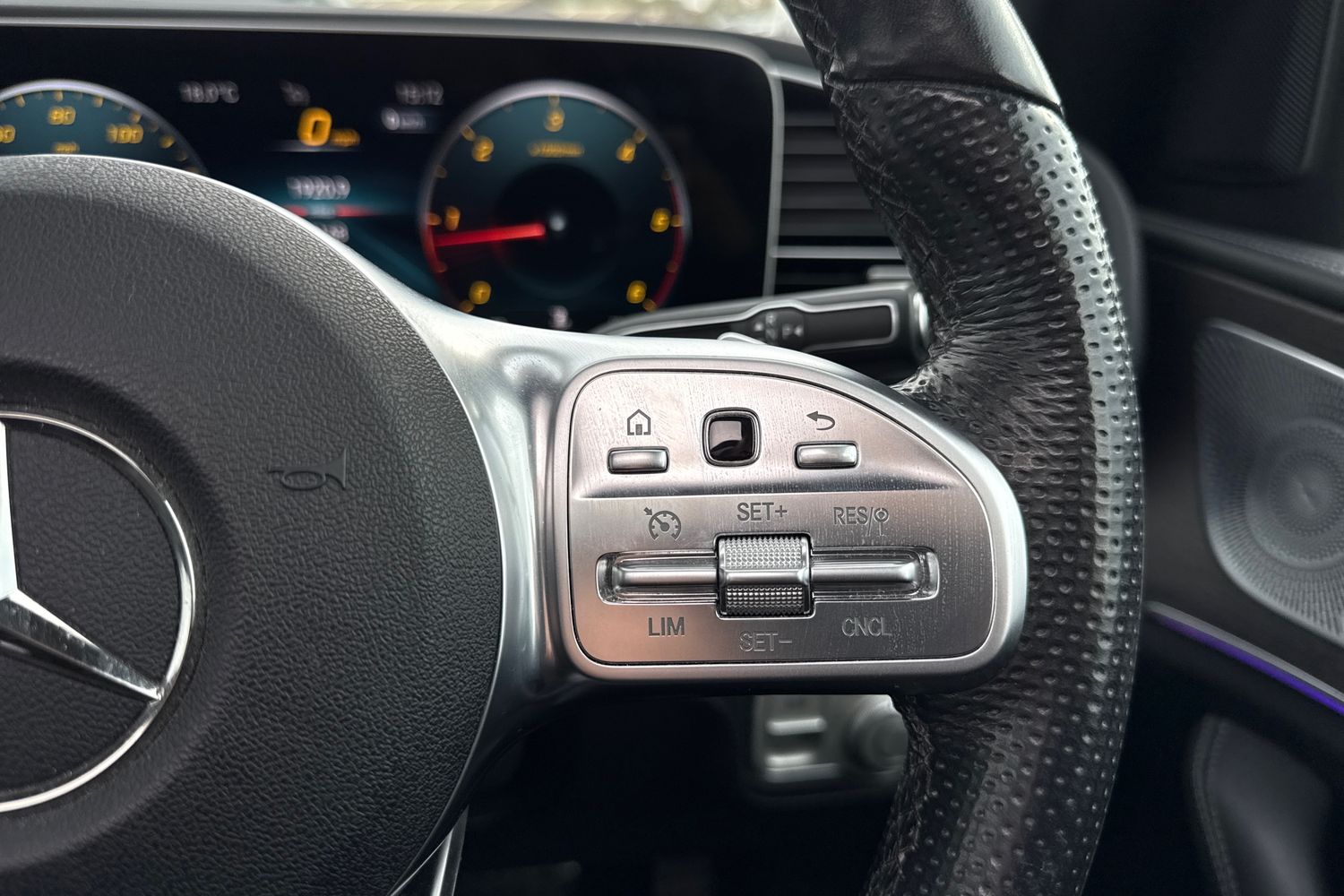 Used Mercedes-Benz GLE-Class 2020 for sale - 76148877: Photo 48