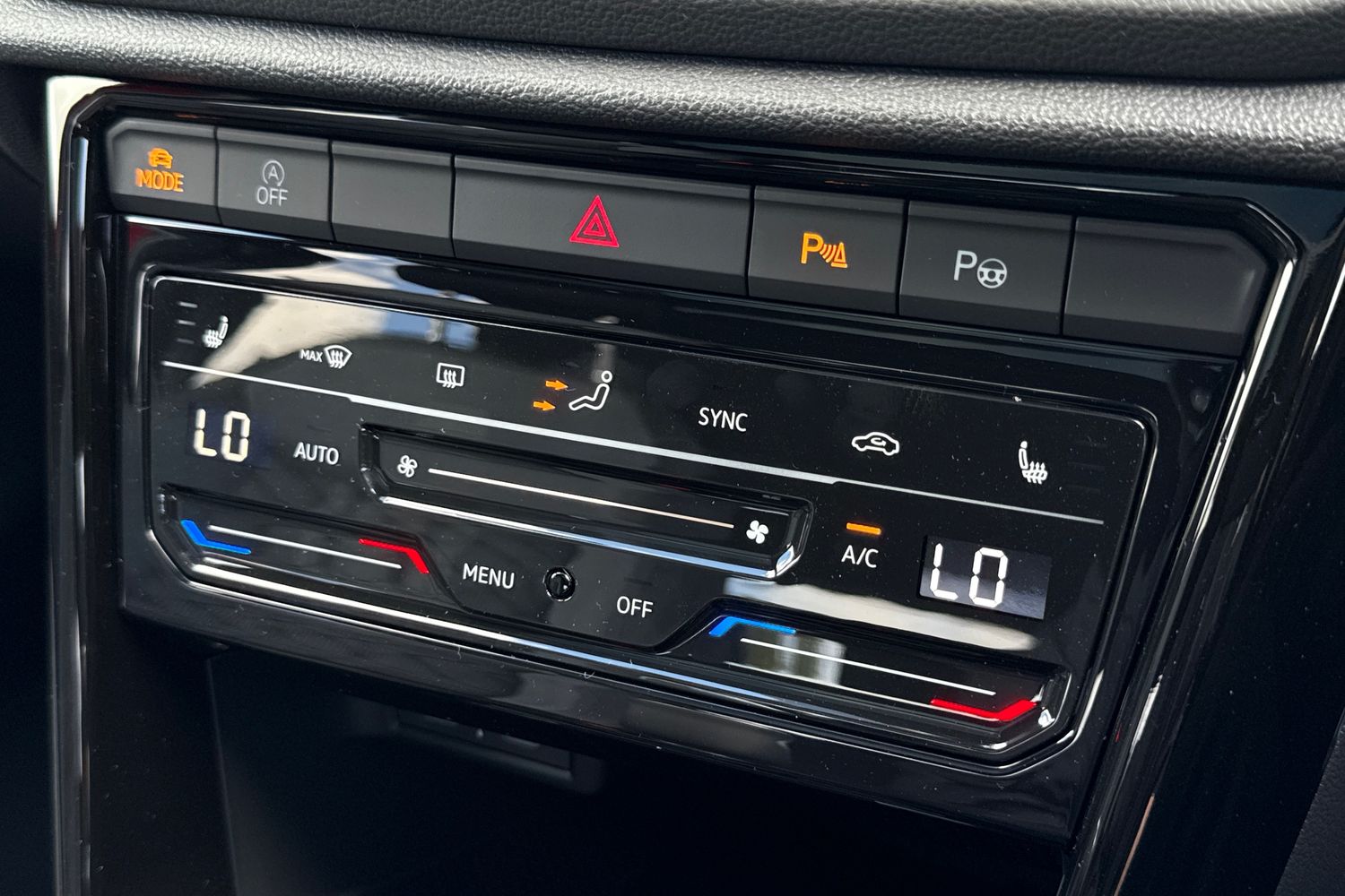 Used Volkswagen T-Roc 2026 for sale - 77355422: Photo 21