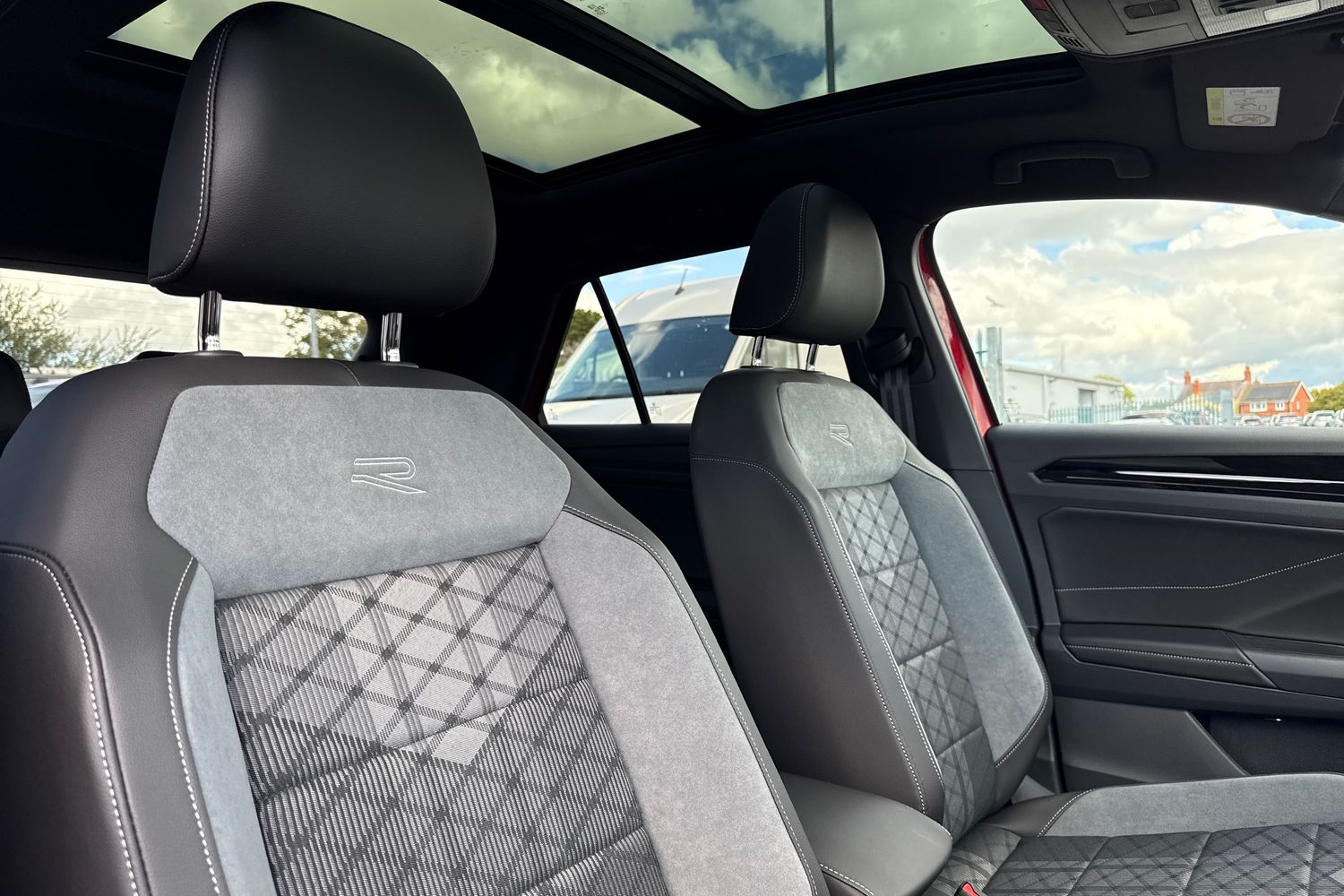 Used Volkswagen T-Roc 2026 for sale - 77355422: Photo 23