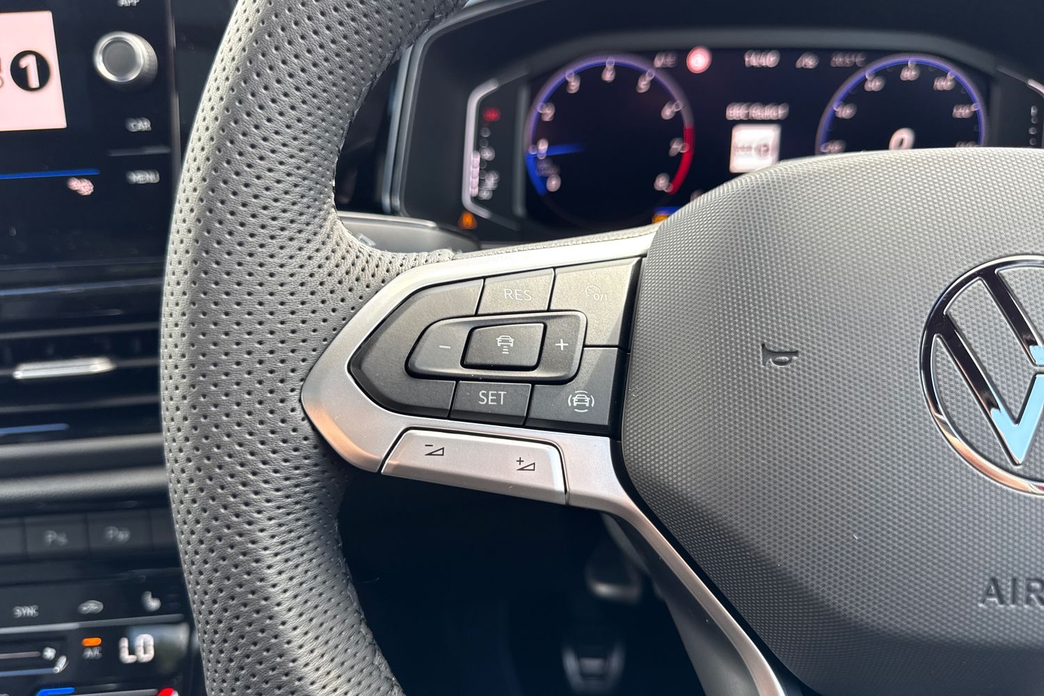 Used Volkswagen T-Roc 2026 for sale - 77355422: Photo 44