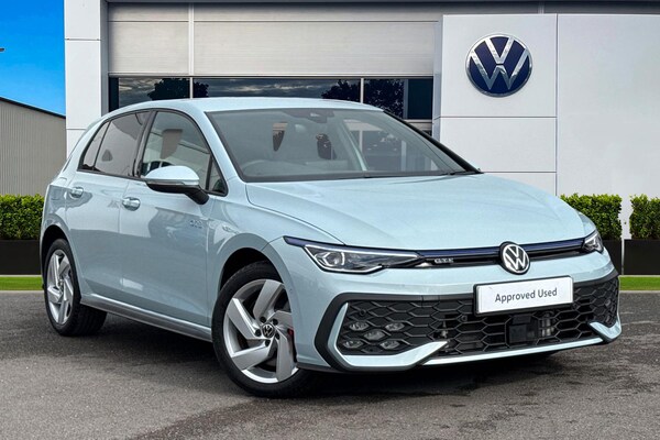 Used Volkswagen Golf 2025 for sale - 76171195: Photo 1