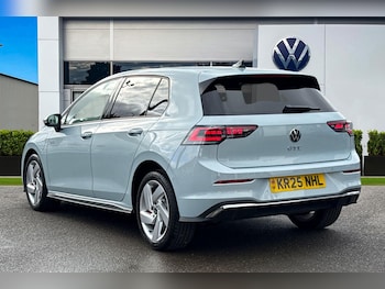 Used Volkswagen Golf 2025 for sale - 76171195: Photo 2