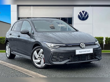 Volkswagen - Golf