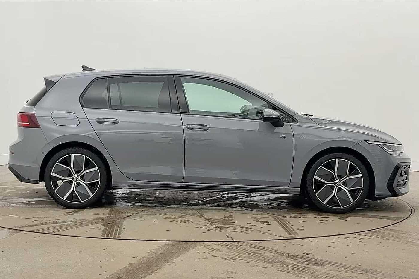 Used Volkswagen Golf 2025 for sale - 77337169: Photo 4