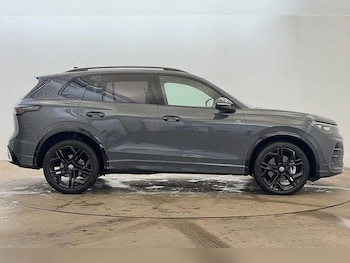 Used Volkswagen Tiguan 2025 for sale - 76158242: Photo 4
