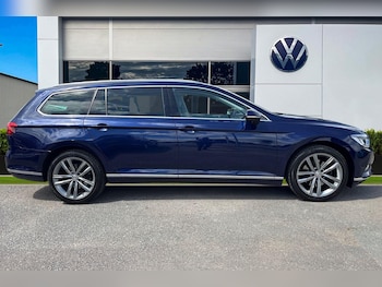 Used Volkswagen Passat 2019 for sale - 79073203: Photo