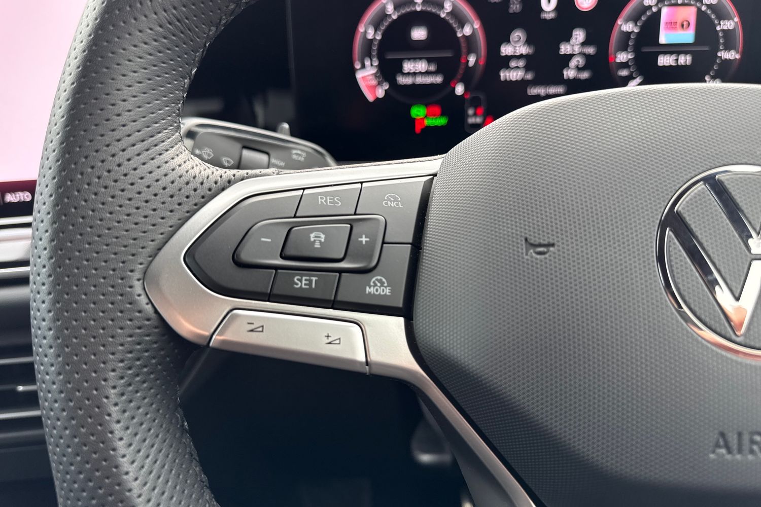 Used Volkswagen Tiguan 2025 for sale - 77675120: Photo 43