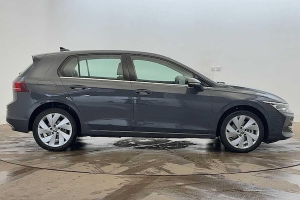 Used Volkswagen Golf 2025 for sale - 76311013: Photo 4