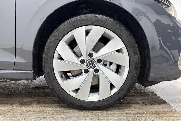 Used Volkswagen Golf 2025 for sale - 76311013: Photo 6