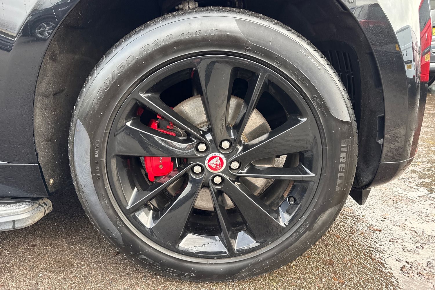 Used Jaguar F-Pace 2023 for sale - 76836296: Photo 10