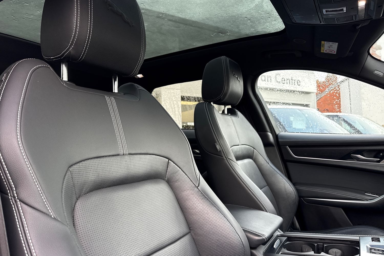 Used Jaguar F-Pace 2023 for sale - 76836296: Photo 24