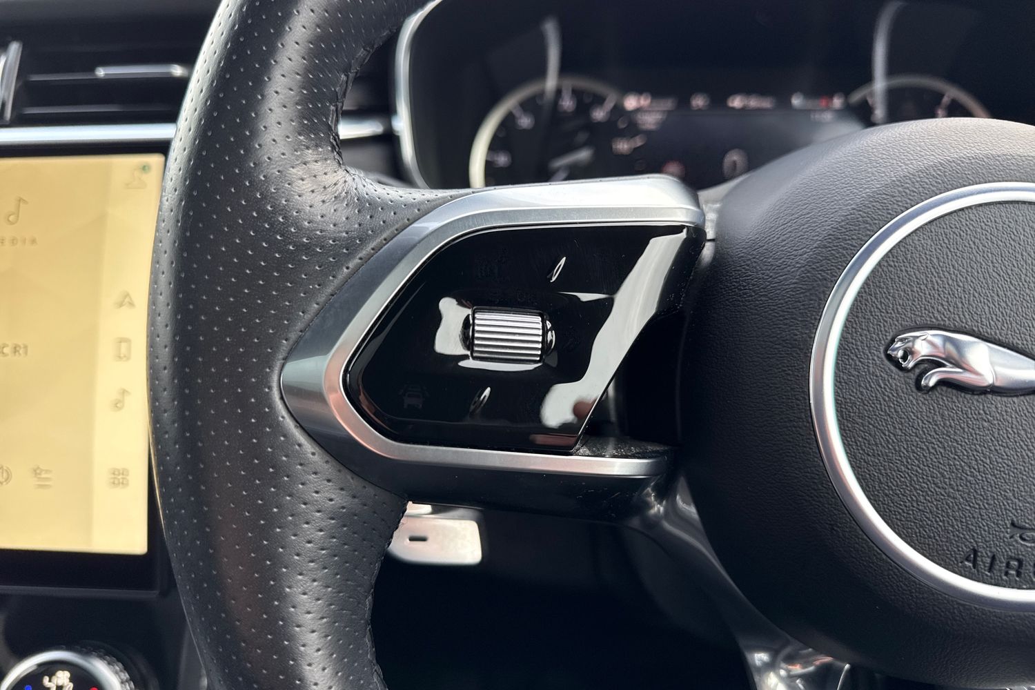 Used Jaguar F-Pace 2023 for sale - 76836296: Photo 46