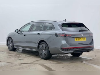 Used Volkswagen Passat 2025 for sale - 78359400: Photo