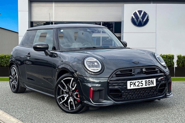 Used MINI Cooper 2025 for sale - 76311056: Photo 1