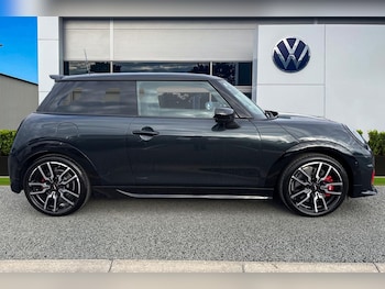 Used MINI Cooper 2025 for sale - 76311056: Photo 3