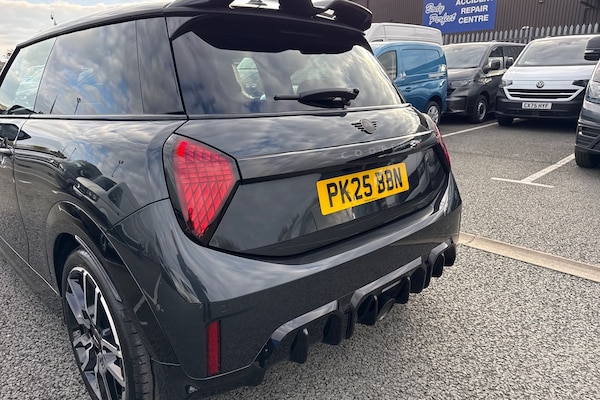 Used MINI Cooper 2025 for sale - 76311056: Photo 8