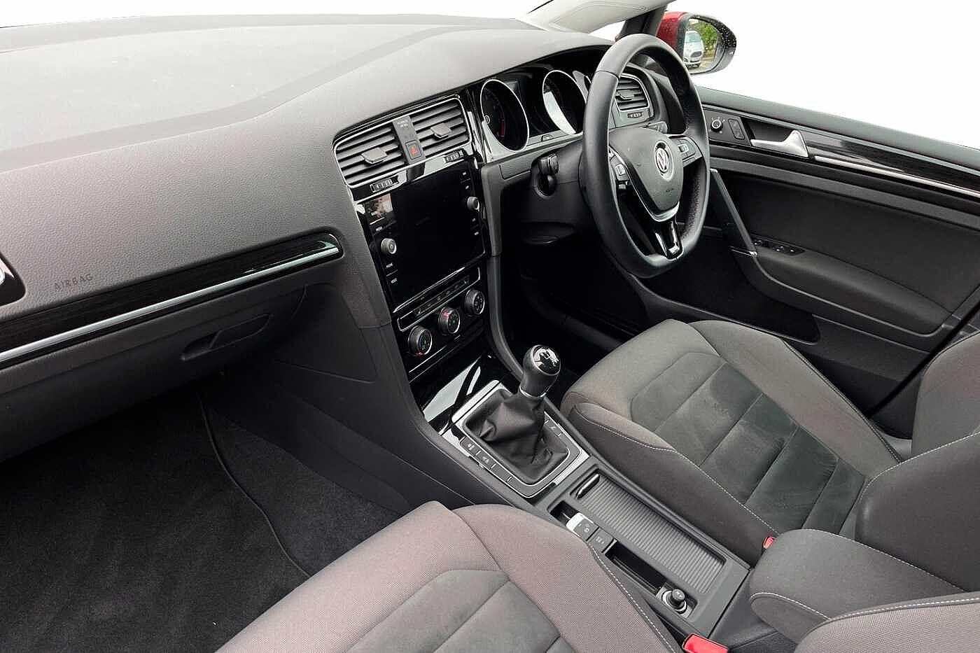 Used Volkswagen Golf 2019 for sale - 77981883: Photo 2