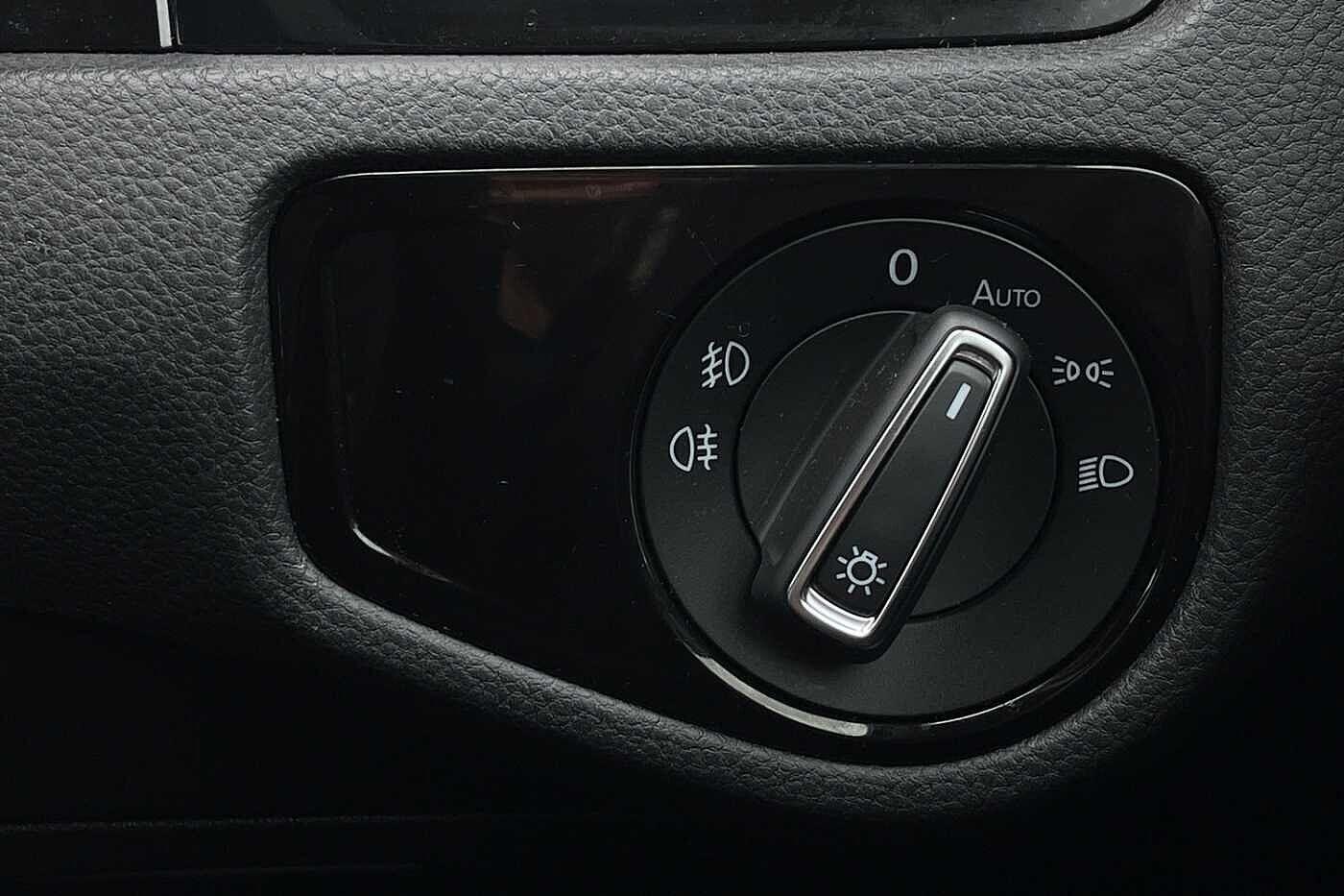 Used Volkswagen Golf 2019 for sale - 77981883: Photo 36